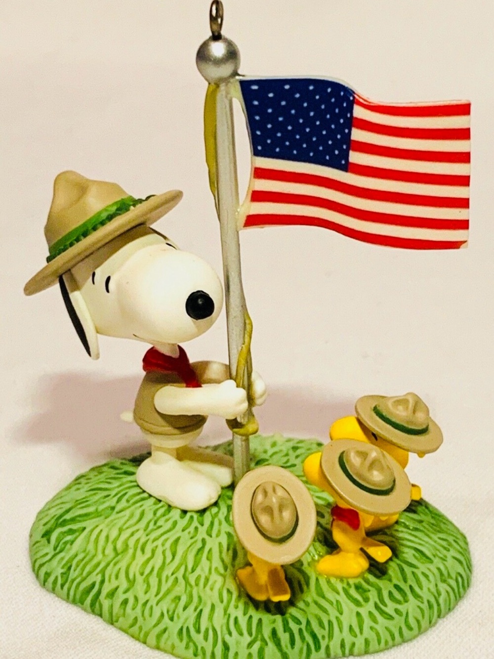 2012 Beagle Scout Salute Peanuts Snoopy & Woodstock Scout with American Flag
